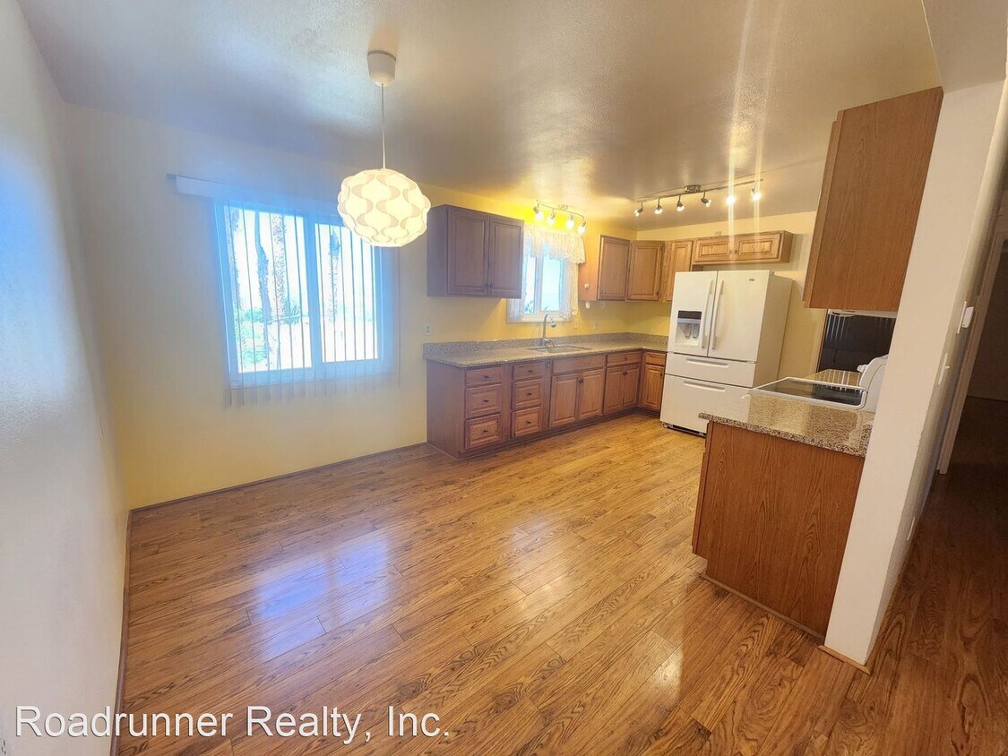 2 br, 2 bath House 5797 Adobe Cir House Rental in Twentynine Palms