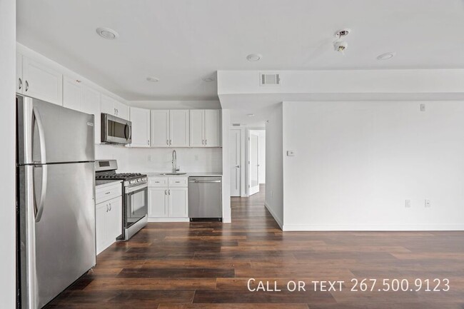 Building Photo - Absolutely Gorgeous Apartments Available o...