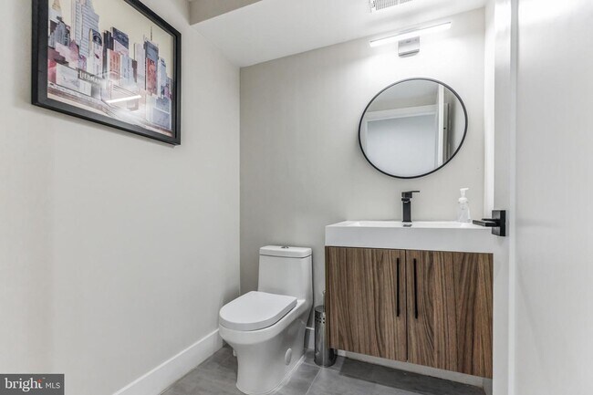 Foto del edificio - 2665 Tilton St