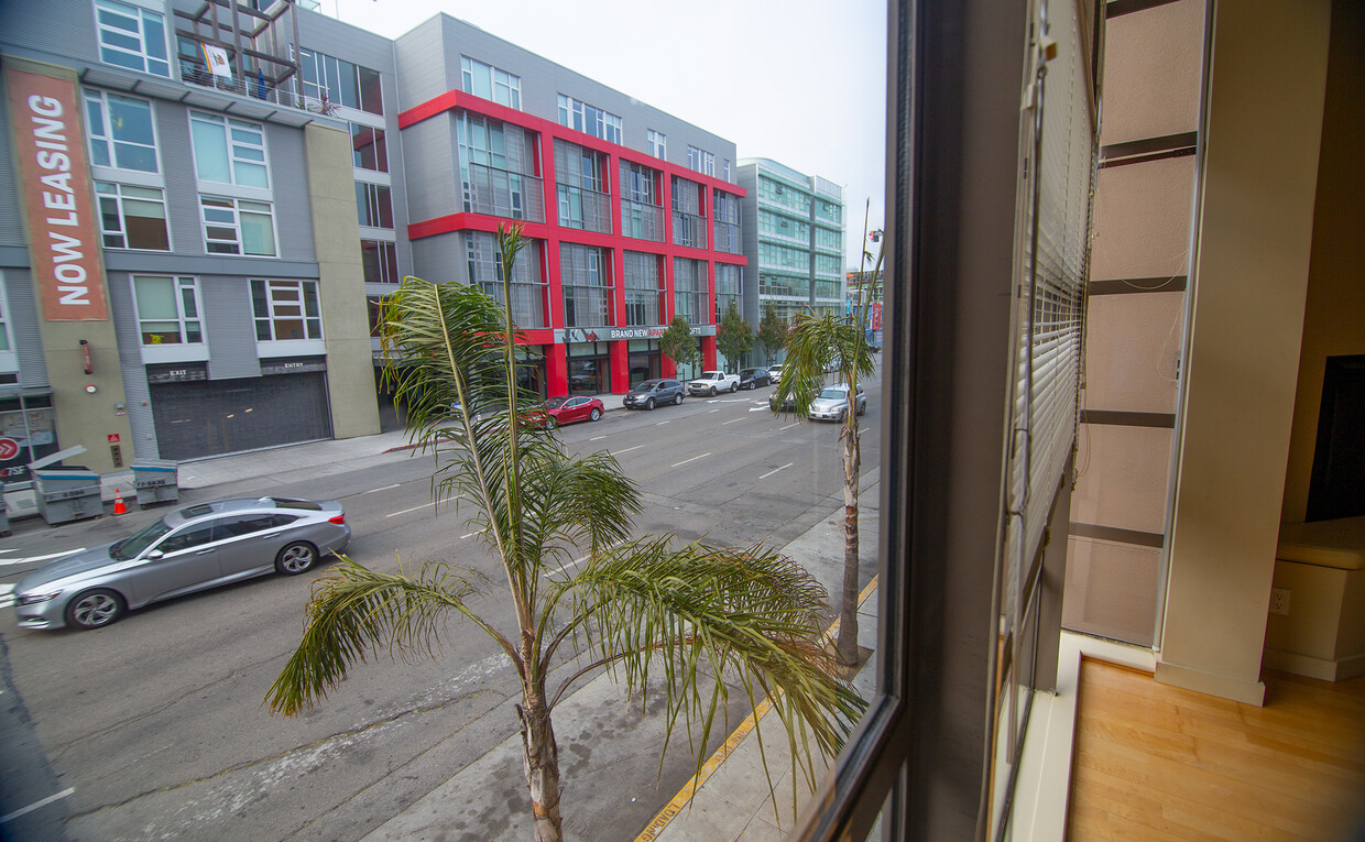 2nd Floor View of Harrison Street - 1247 Harrison St