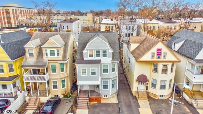 Building Photo - 178 N 16th St