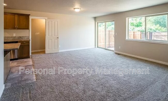 Foto del edificio - 5914 NE 71st Ave