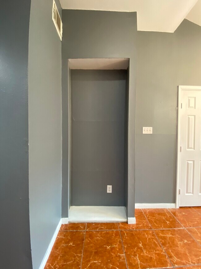 Foto del edificio - 4238 Field Meadow Dr