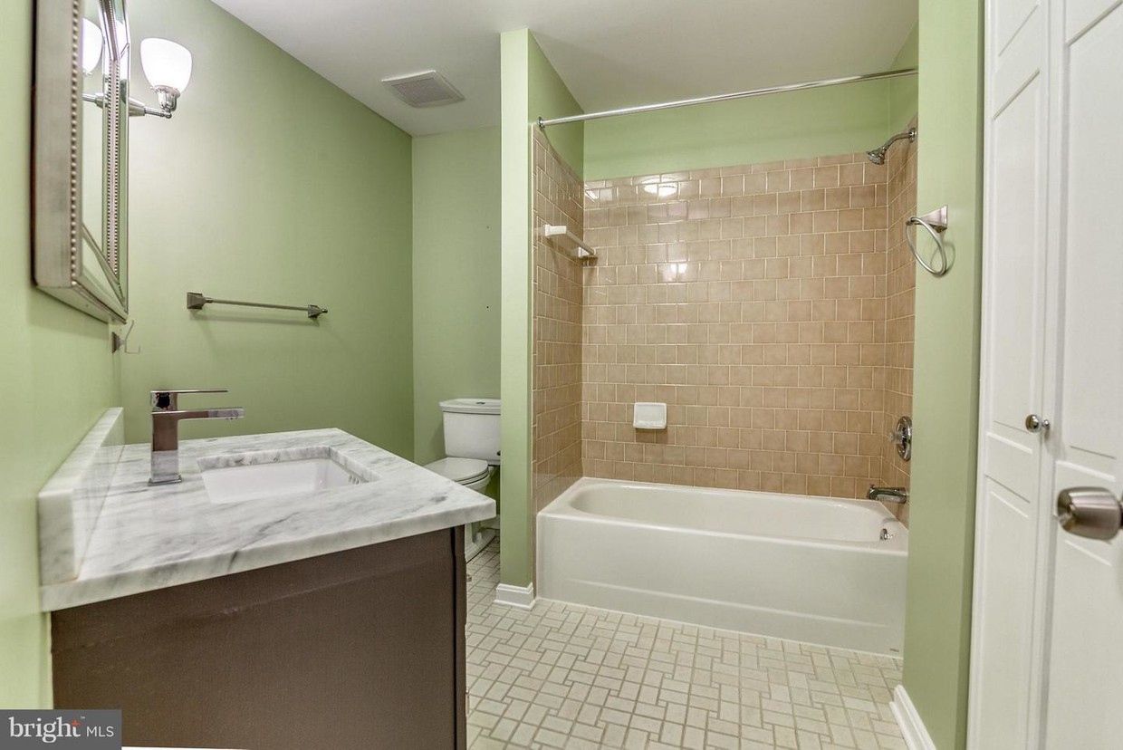 Primary Photo - 5123 Kenside Ct