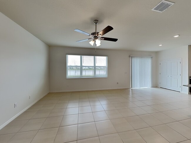 Building Photo - 2647 Autumn Peace Dr
