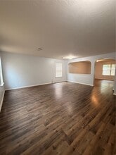 Building Photo - 919 Ivycroft Ln
