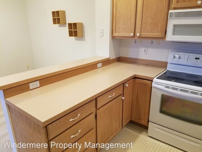 Building Photo - 2 br, 2.5 bath House - 11634 Breckenridge ...