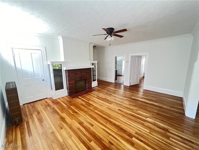 Foto del edificio - 1372 Bonnieview Ave