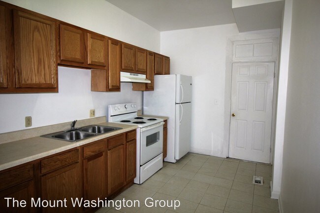 Building Photo - 1136 N Fulton Ave
