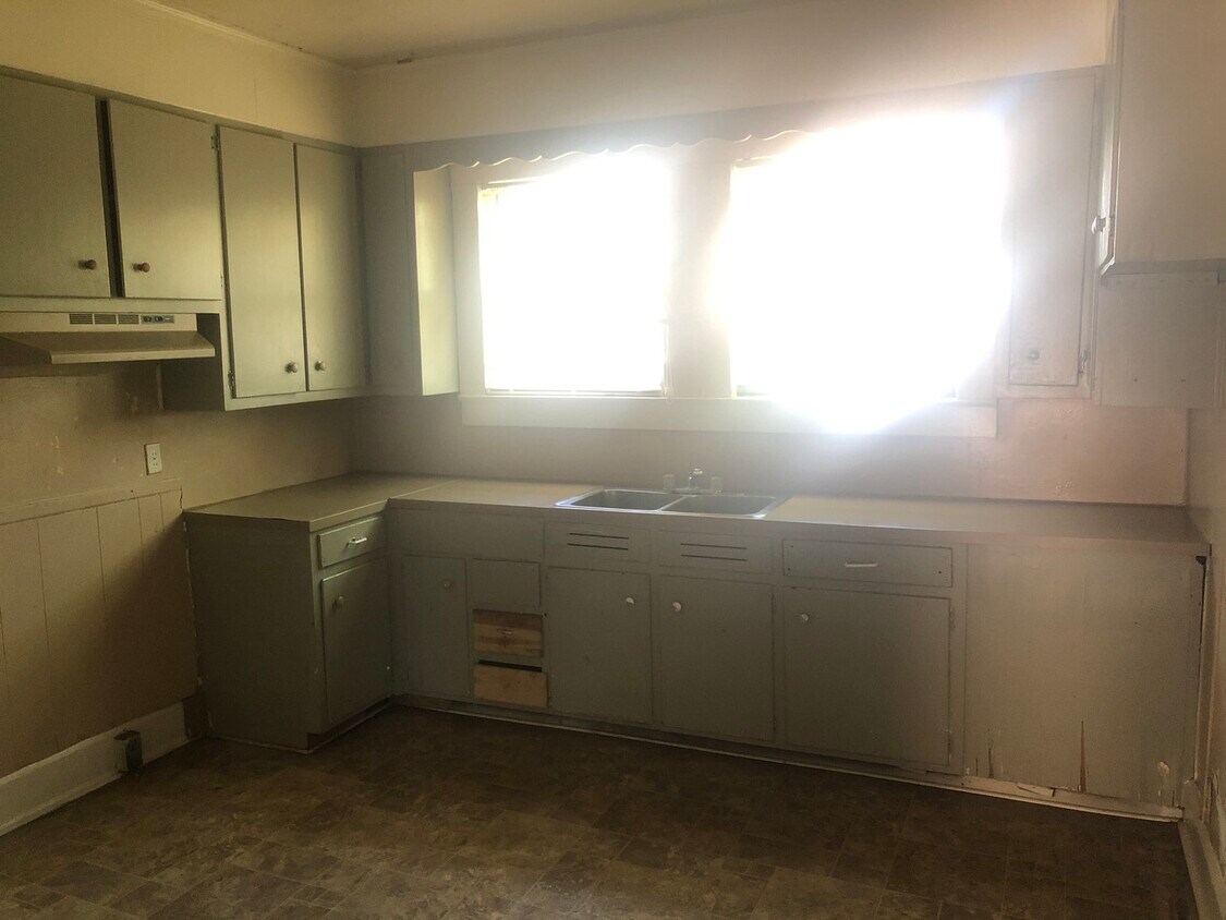 Foto principal - 8131 1st Avenue South