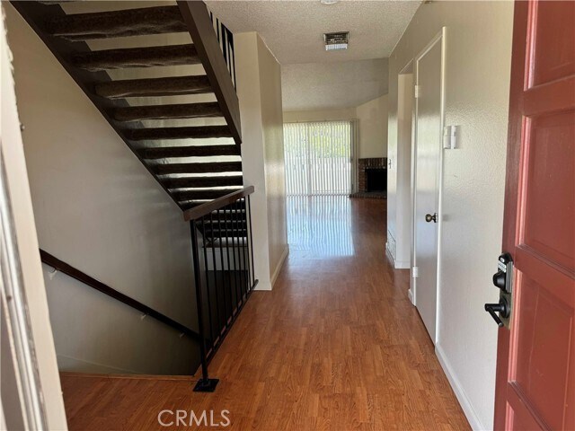 Building Photo - 300 Ridge Terrace Ln
