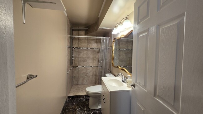 Building Photo - 92 Clemens St