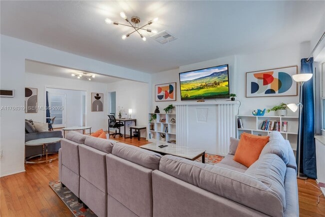 Foto del edificio - 820 SW 26th Rd