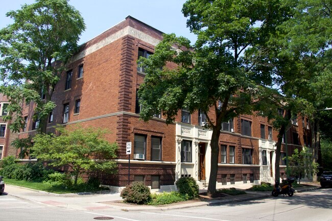 Building Side - 1404 E 56th St