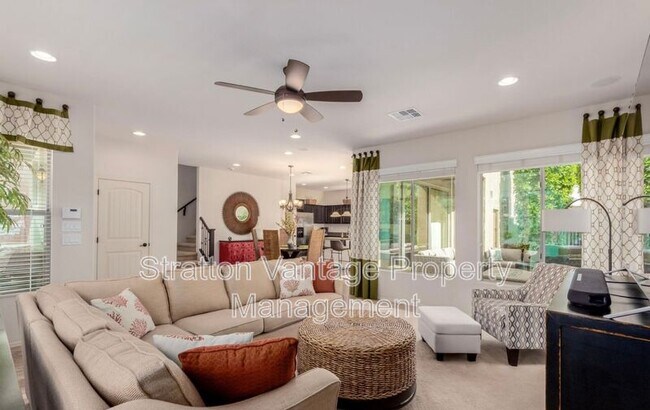 Foto del edificio - 4467 E Remington Dr