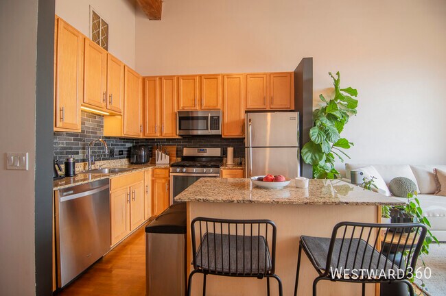 Foto del edificio - 1061 W 16th St