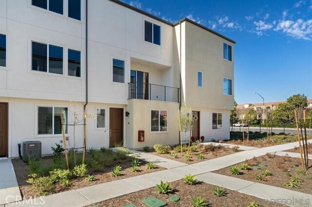 Building Photo - 5464 Seacliff Pl