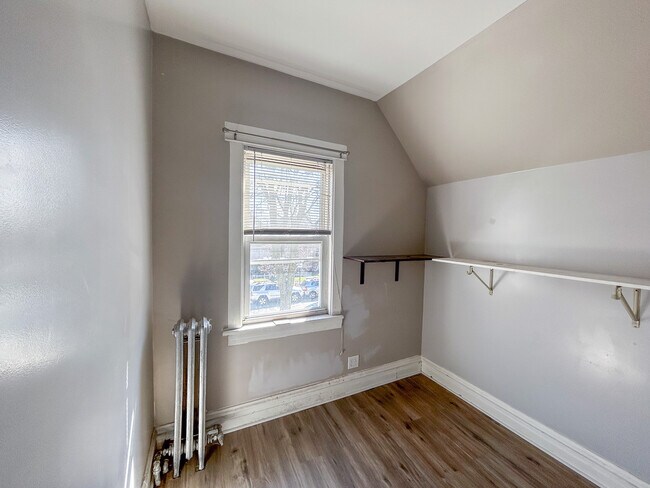 Building Photo - 4874 N Kilpatrick Ave