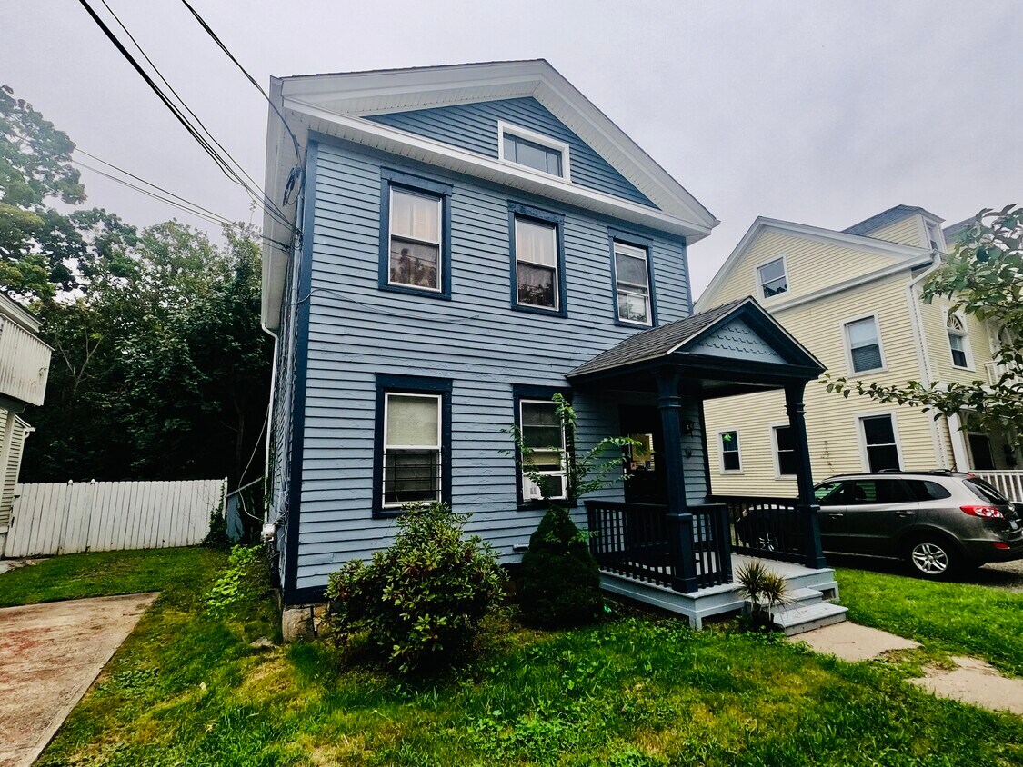 Primary Photo - 235 Dwight St