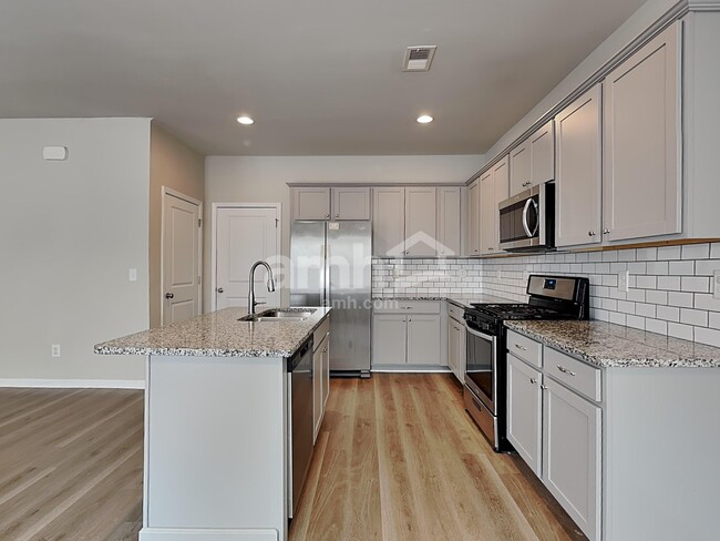 Foto del edificio - 222 N Fortune Way