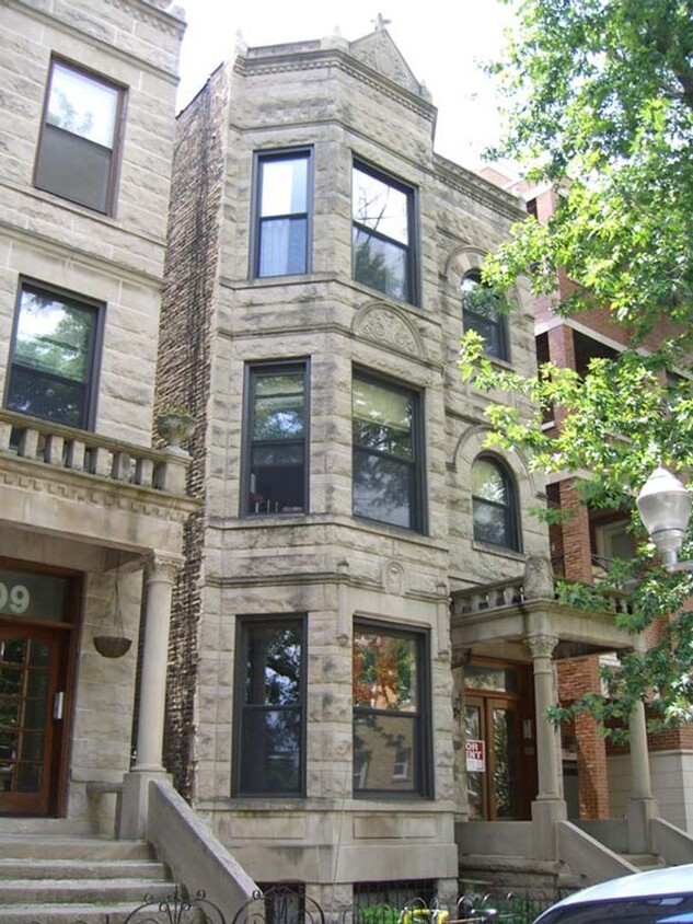 Foto principal - 911 W Dakin St