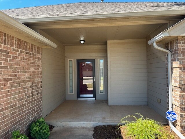 Building Photo - 2421 Vintage Park Ln