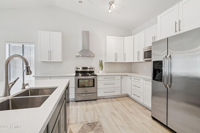 Foto del edificio - 129 N Joshua Tree Ln