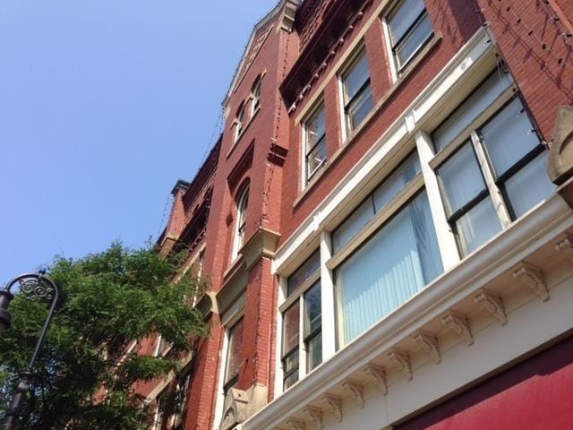 Building Photo - 30 Hanover St
