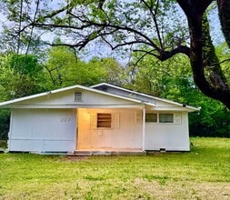 Building Photo - 2278 Ballard Pl