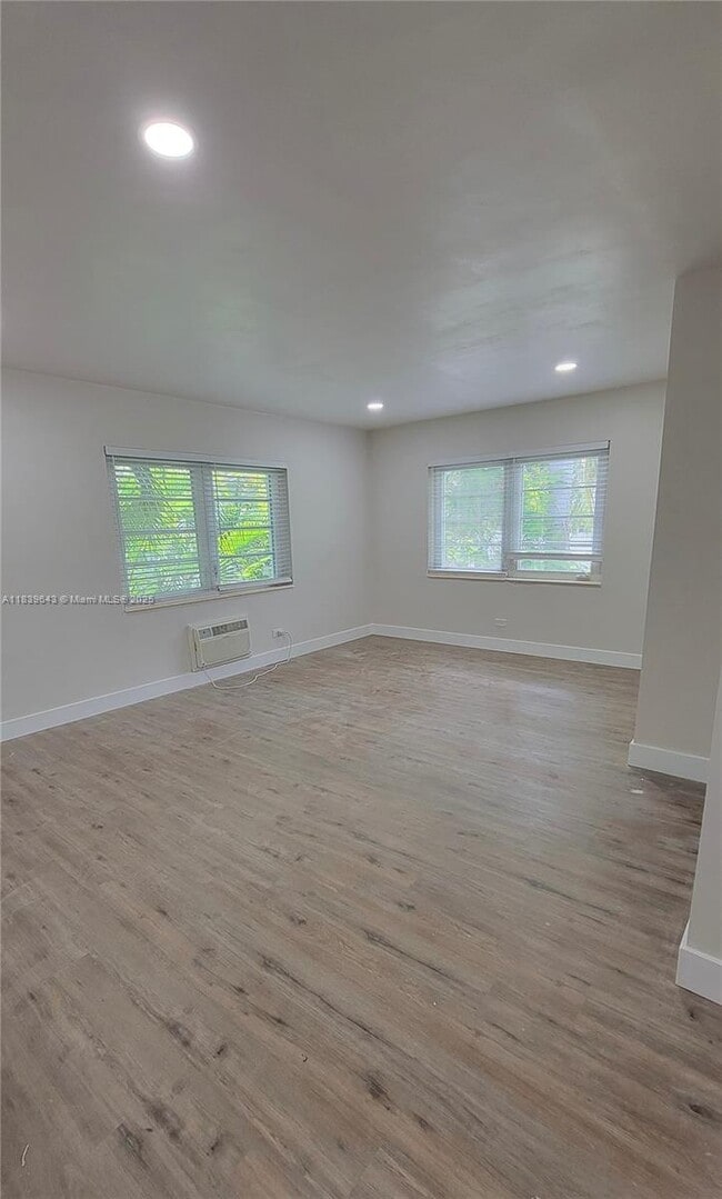 Building Photo - 1533 Jefferson Ave