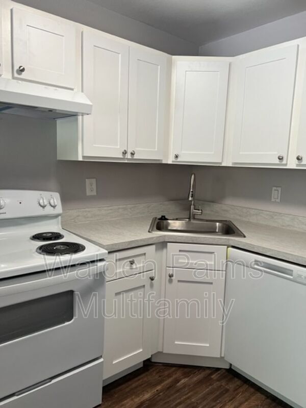 Building Photo - 4704 Walden Cir