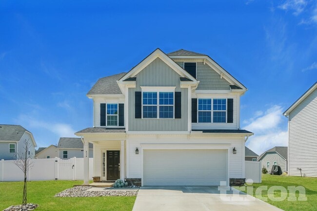 Building Photo - 834 Lakemont Dr