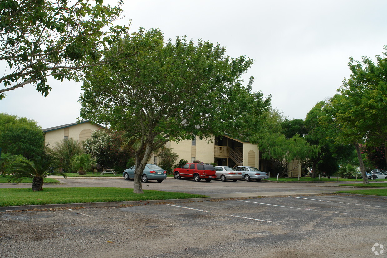 Flour Bluff Apartaments - Flour Bluff Apartments