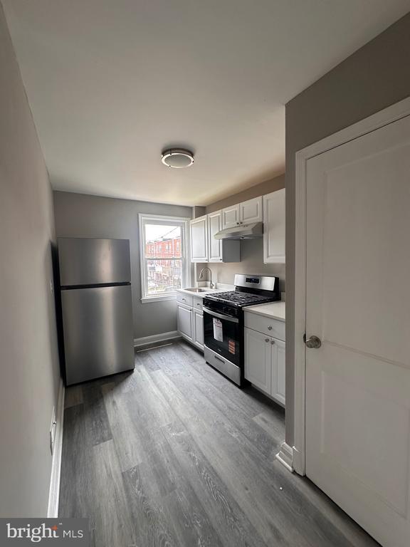 Building Photo - 3725-FLOOR-3725-FLOO2 Bonview Ave