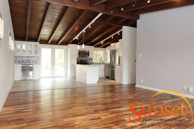 Building Photo - 2170 Rosecrans St