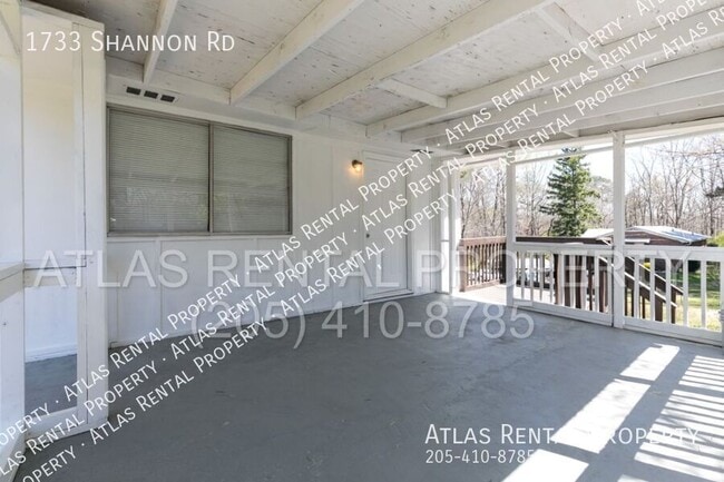 Building Photo - 1733 Shannon Rd
