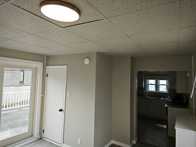 Foto del edificio - 612 W Garrison St