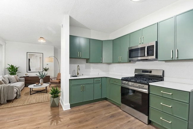 Building Photo - 4154 McRee Ave