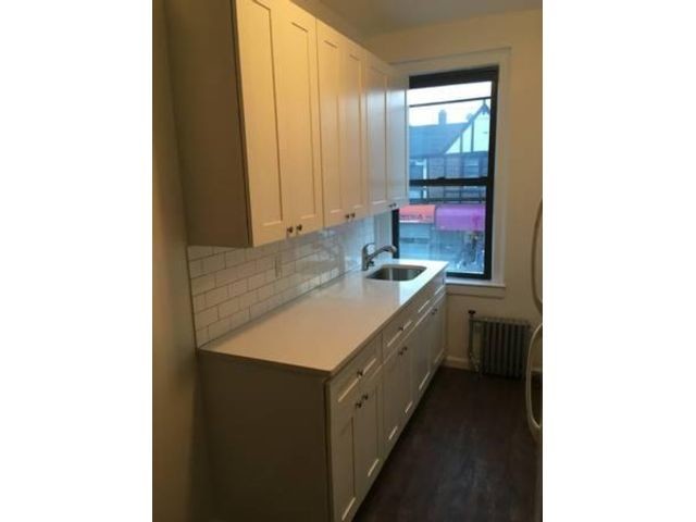 Primary Photo - 4001 150th St