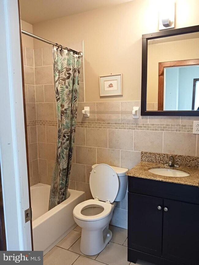 Foto del edificio - 641 N 33rd St