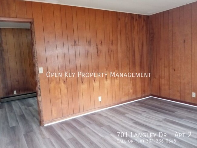 Building Photo - 701 Langley Dr