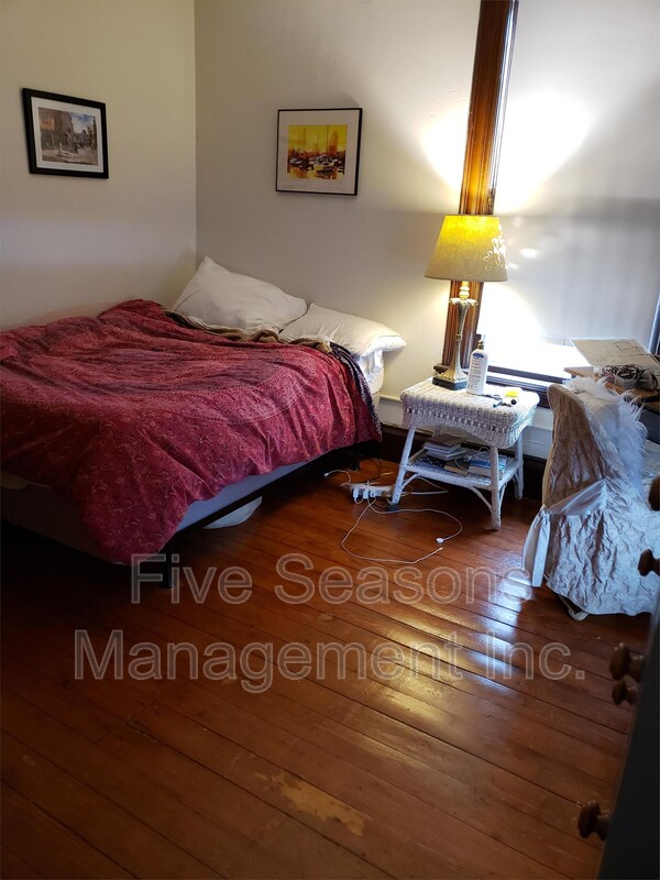Foto del edificio - 341 Pearl St