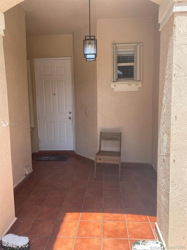 Building Photo - 11357 NW 42nd Ter  11357 Doral Fl 33178