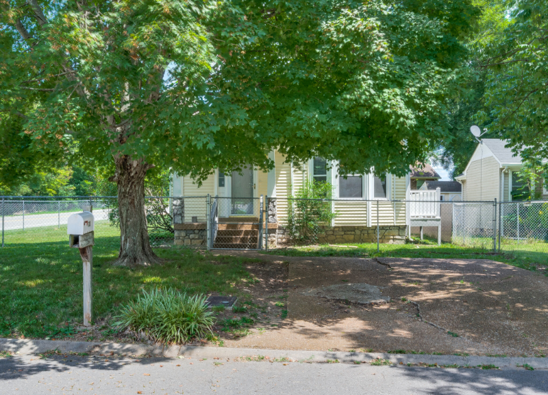 Primary Photo - 726 Heritage Square Dr