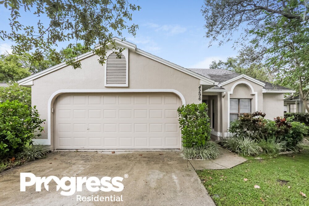 Foto principal - 4296 Fox Hollow Cir