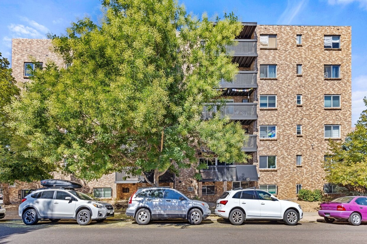 Primary Photo - Condo with Mountain Views Near Wash Park &...