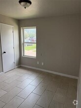 Building Photo - 2333 Lido Ln