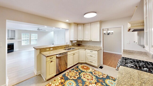 Foto del edificio - 2844 Goneaway Rd