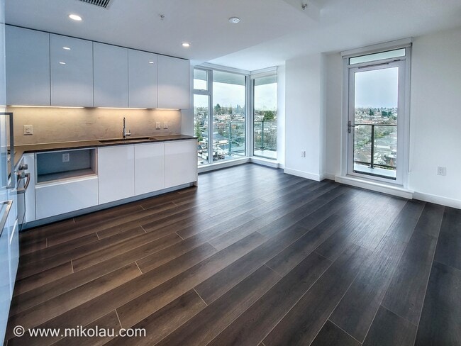 Photo du bâtiment - 8181 Chester St