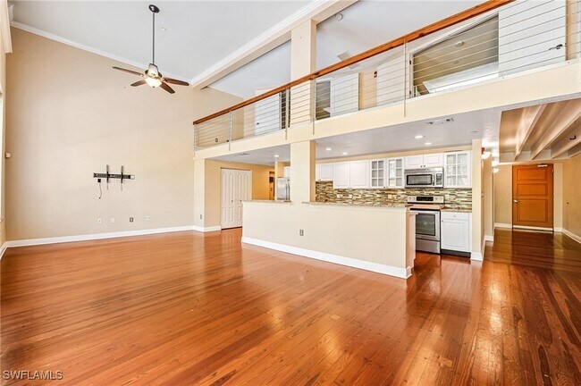 Foto del edificio - 2260 First Street Unit 207